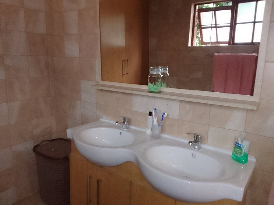 3 Bedroom Property for Sale in Protea Park North West